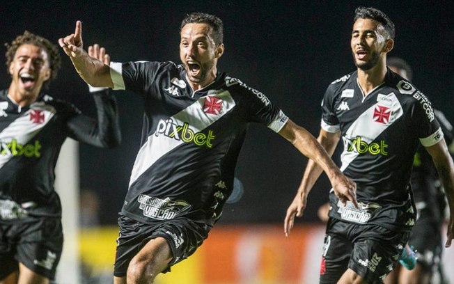 Nene marca duas vezes em vitória do Vasco, mas revela que também vibra com assistências: 'Vale como gol'