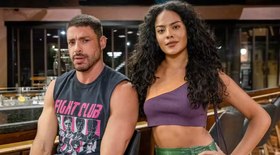 Leticia Spiller se declara para o namorado: 
