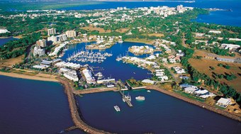 Cidade%20tem%20100%20mil%20crocodilos%20e%20150%20mil%20habitantes