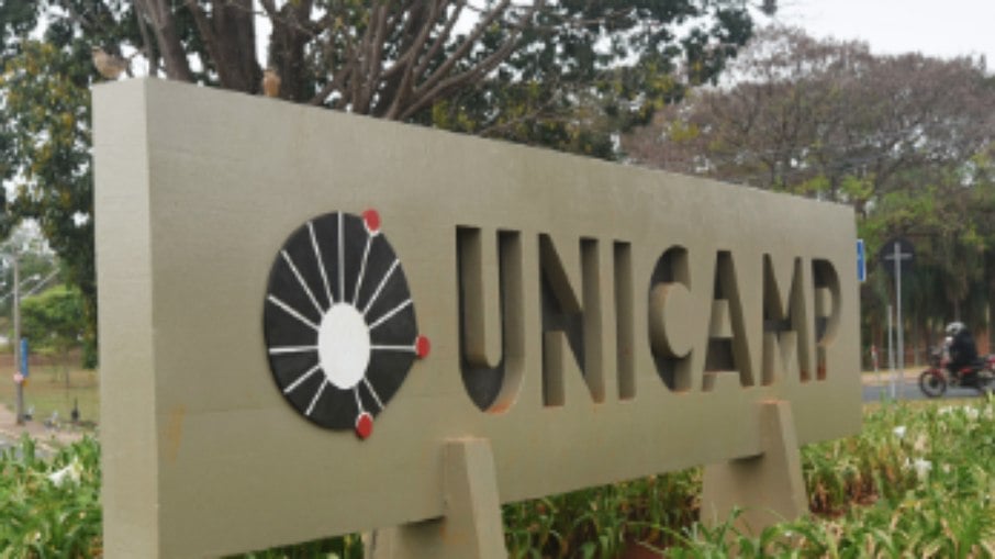 Unicamp volta a obrigar o uso de máscaras faciais em locais fechados