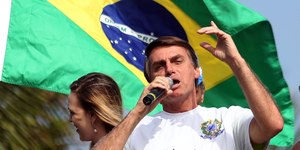 Empresa pagará 400 mil por coagir empregado a votar em Bolsonaro