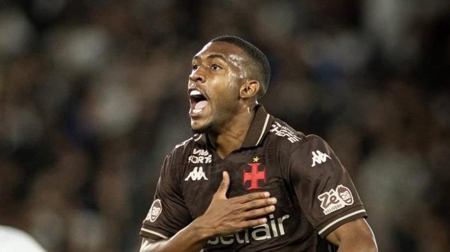 Rayan comemora gol que abriu o placar contra o Fluminense Rayan comemora gol que abriu o placar contra o Fluminense