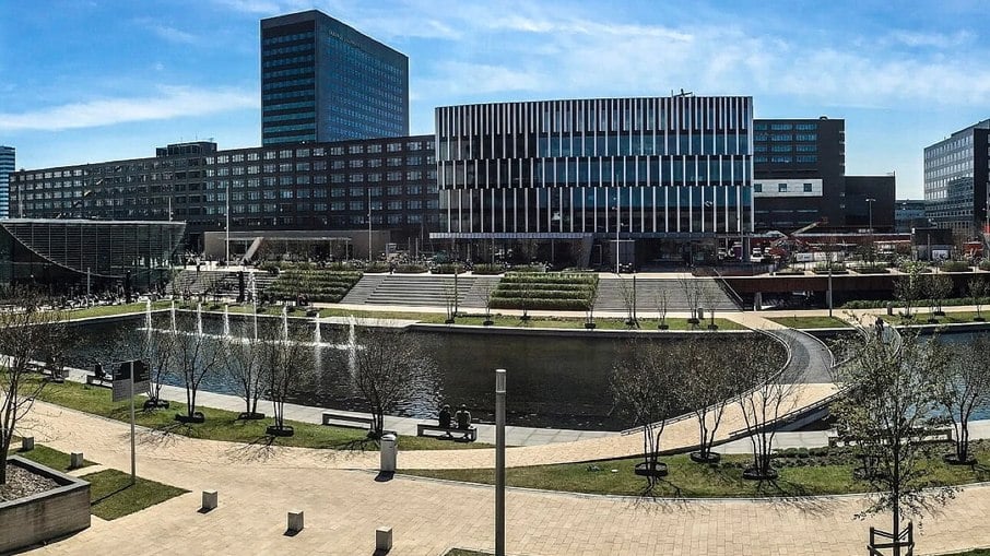 Erasmus University, em Roterdã, na Holanda