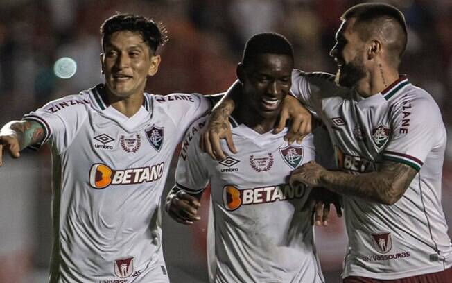 Luiz Henrique explica comemoração do gol pelo Fluminense e celebra retorno à fase artilheira: 'A zica saiu'