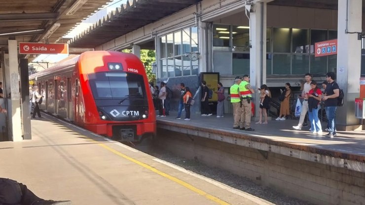 Confira%20mudan%C3%A7as%20nas%20linhas%20de%20trem%20no%20fim%20de%20semana%20em%20SP
