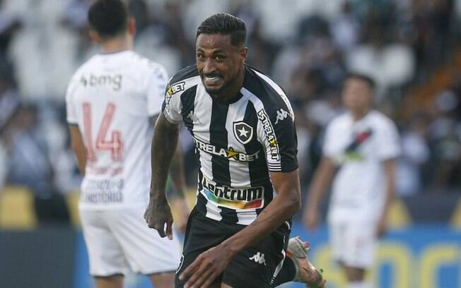 Diego Gonçalves reencontra o Vasco, principal vítima pelo Botafogo