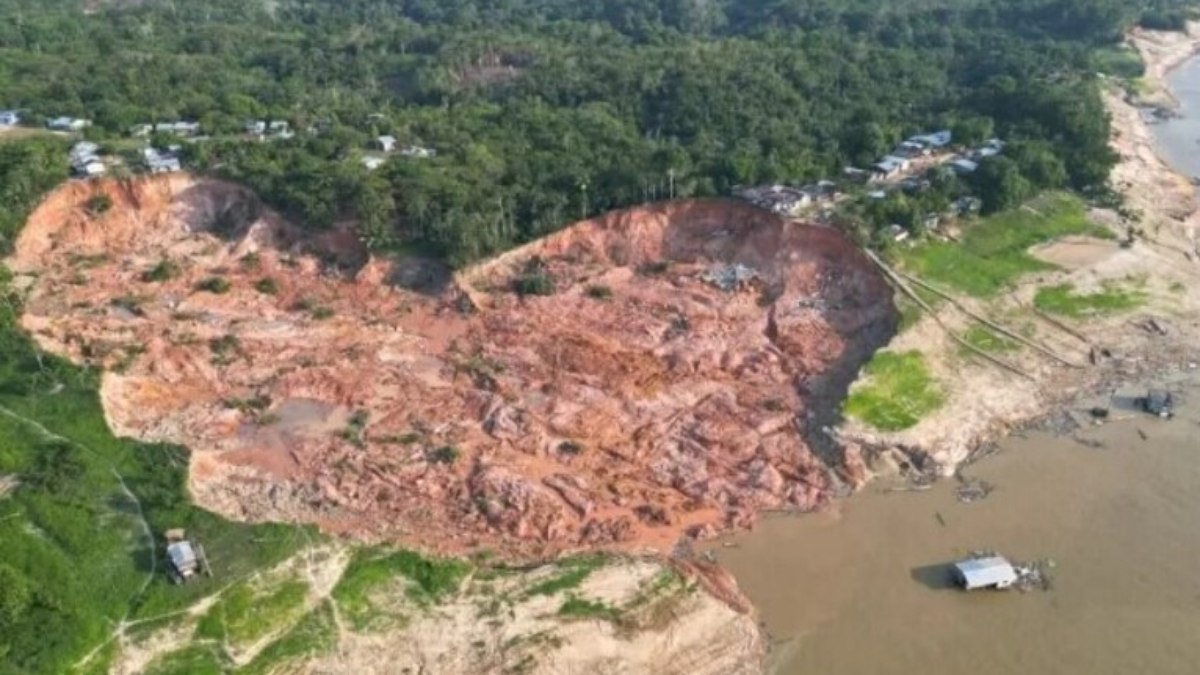 Deslizamento no interior do Amazonas