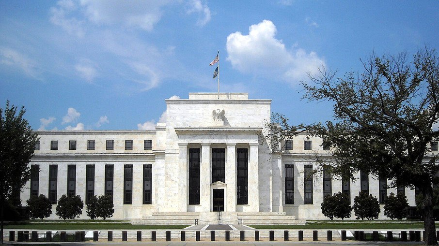 Fed reajustou taxa de juros entre 2,25% e 2,5%