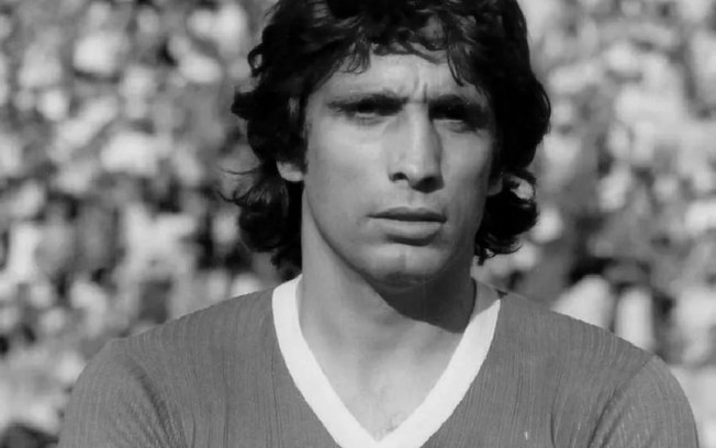 Morre Marinho Peres, aos 76 anos, ex-Palmeiras, Santos e seleção brasileira