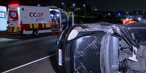 Mortes na Dutra: polícia acha lata de cerveja no carro capotado