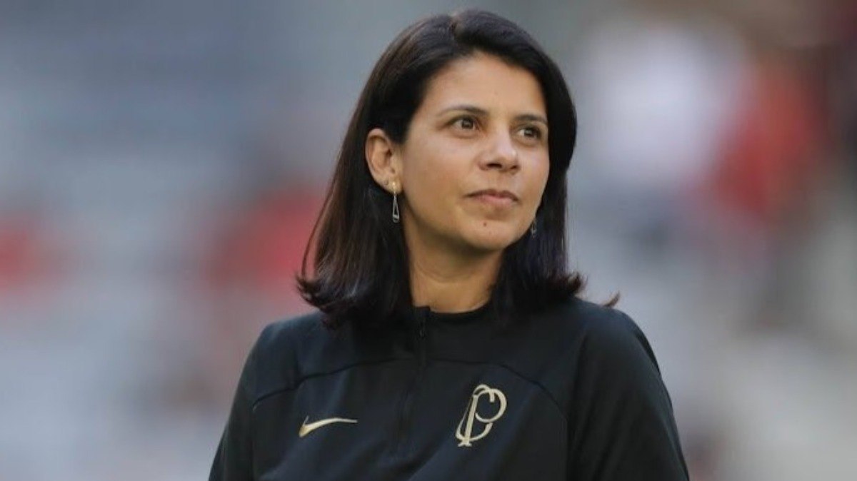 M%C3%A9dica%20se%20pronuncia%20ap%C3%B3s%20ser%20demitida%20do%20Corinthians