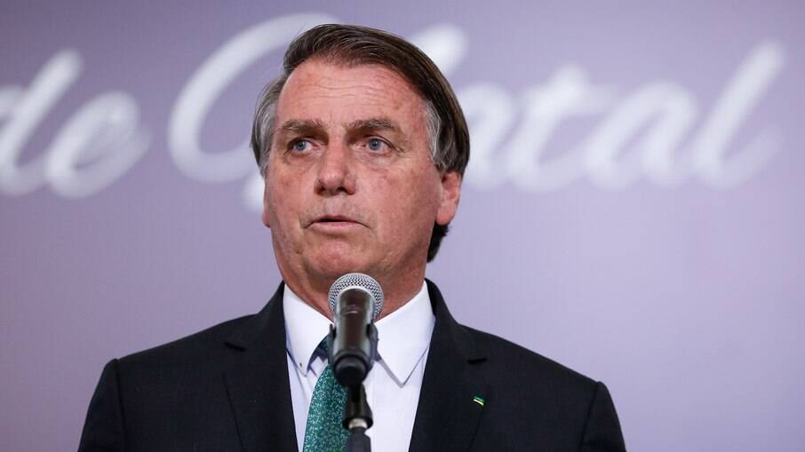 Bolsonaro revelou que estuda proposta para renegociar dívidas do Fies