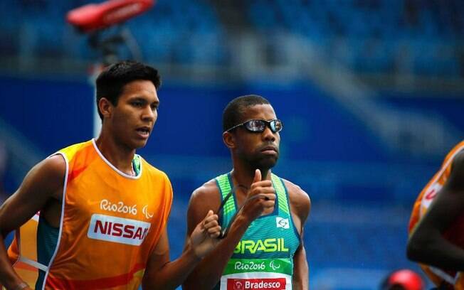 Odair Santos levou a prata no atletismo