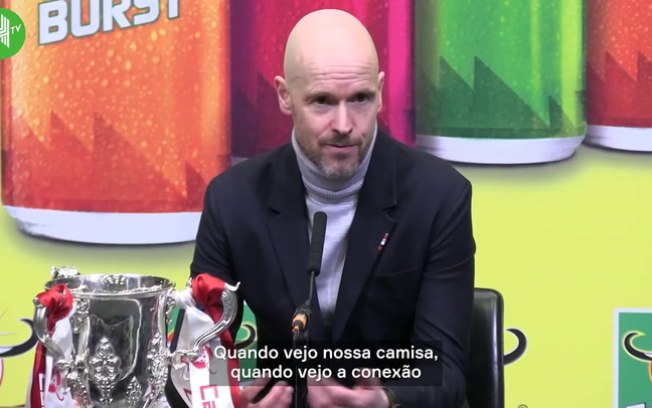 Após título, Ten Hag se declara ao United: 'Eu simplesmente amo esse clube'