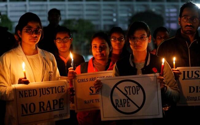 Protestos foram realizados após estupros na índia