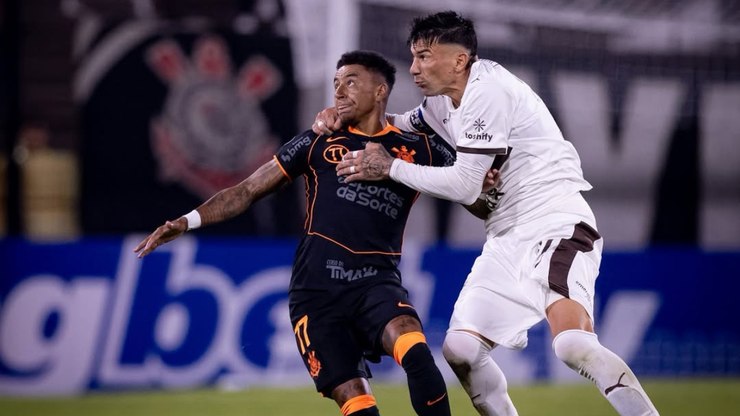 Lingard não é o 1º inglês a jogar a Libertadores; entenda
