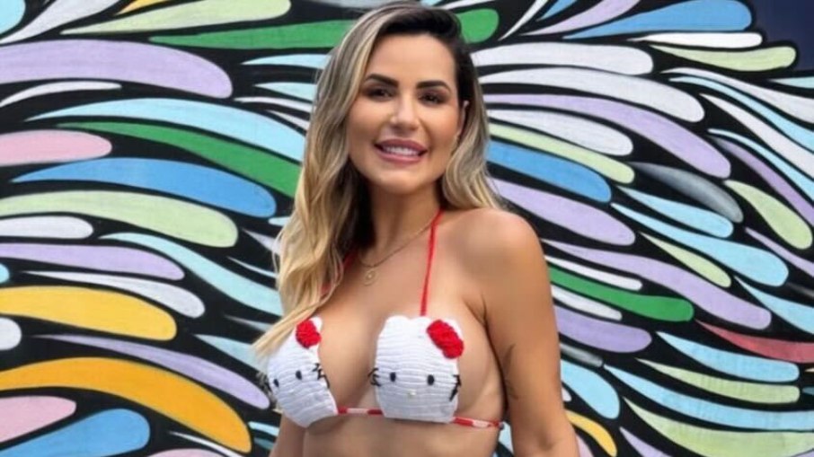 Deolane Bezerra