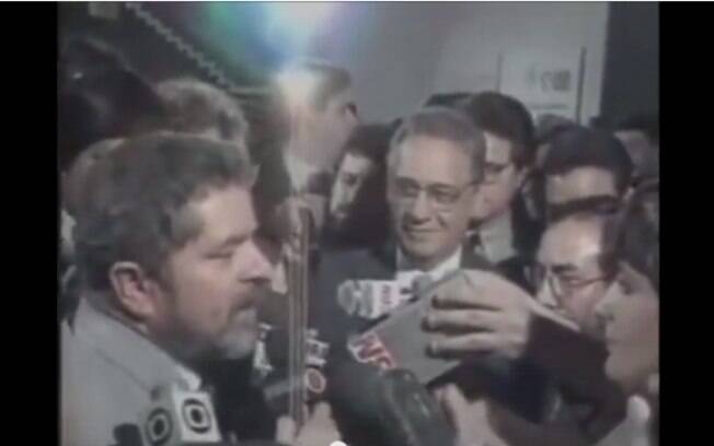 Em 1989, o PT lança Lula para disputar a presidência da República; Por pequena diferença de votos, perdeu a disputa