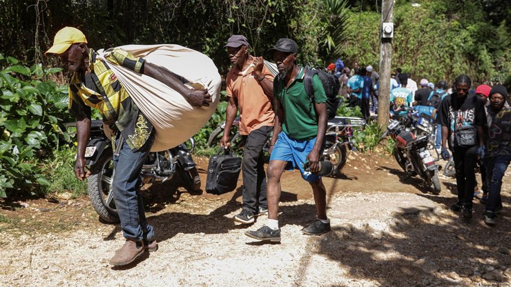 Por%20que%20El%20Salvador%20est%C3%A1%20enviando%20militares%20para%20o%20Haiti