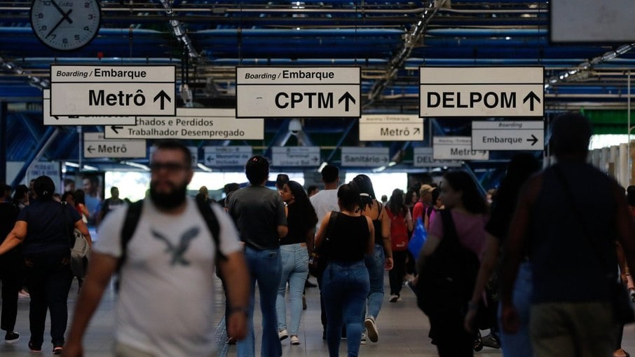 Aproximadamente 5 milhões de pessoas passam diariamente pelo Metrô de São Paulo