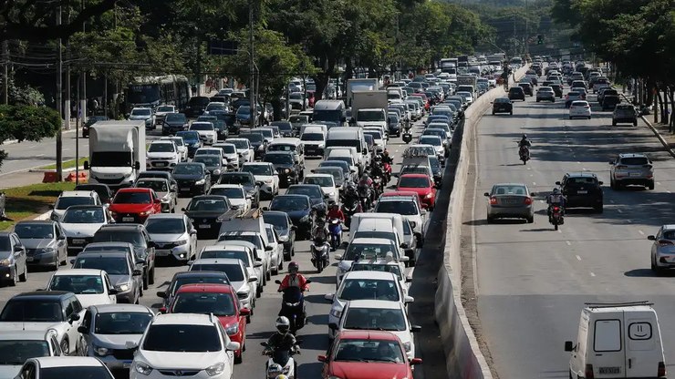 IPVA: veja quais estados cobram as menores e maiores alíquotas