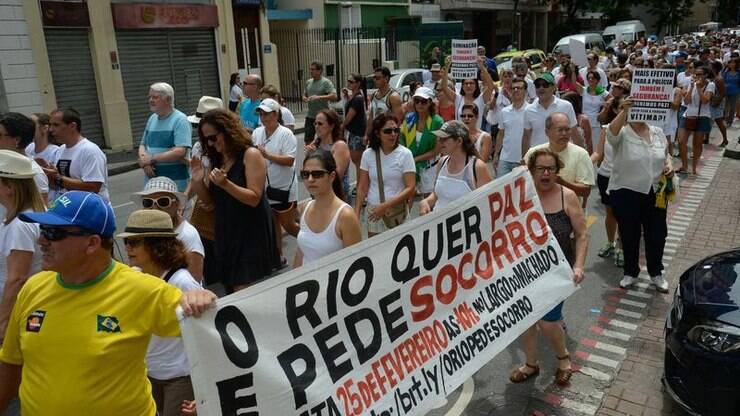 Violência bate recorde no Brasil que tem sete mortes por hora Brasil iG