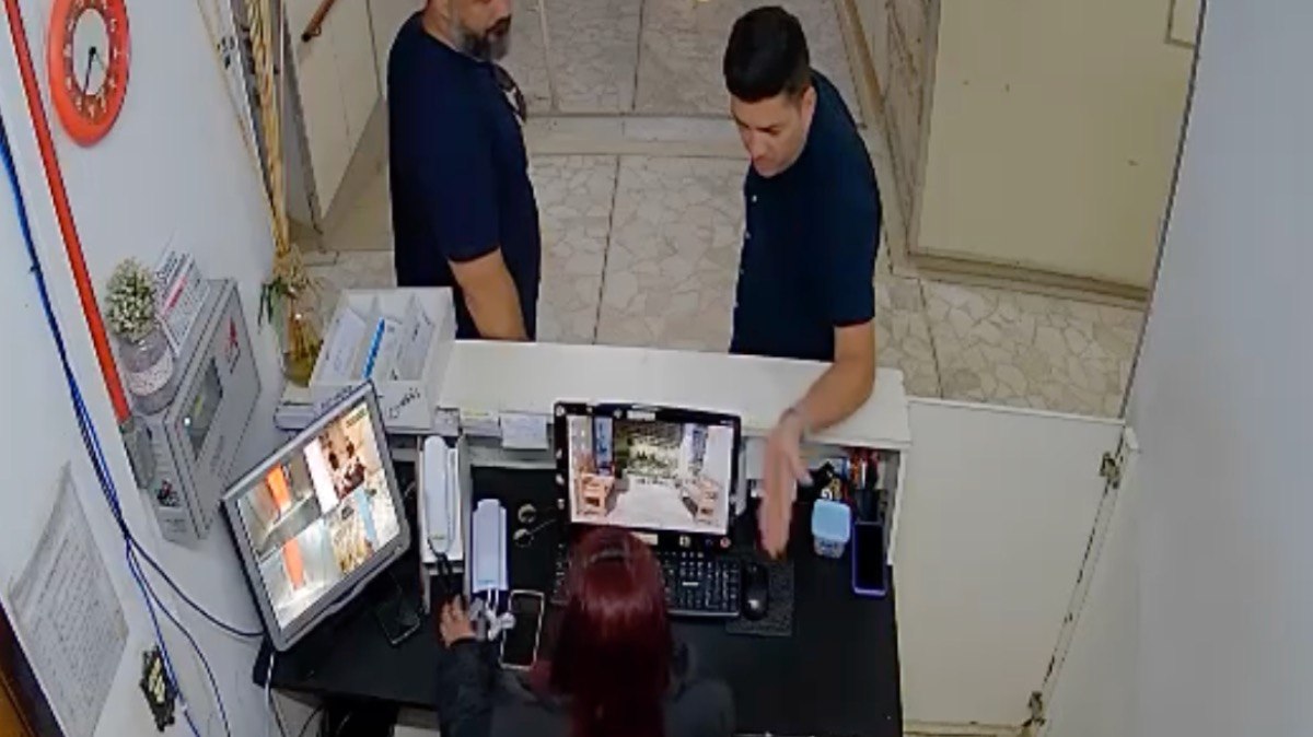 Vereador Otto Alejandro (PL), foi flagrado proferindo ameaças e ofensas para a porteira do condomínio Vereador Otto Alejandro (PL), foi flagrado proferindo ameaças e ofensas para a porteira do condomínio