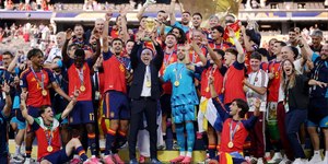 Análise: Espanha foi melhor na bola do que a Argentina na briga