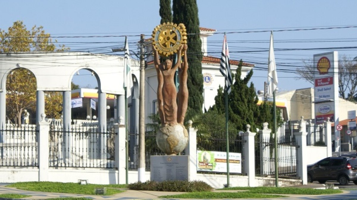 Rotary Club de Vinhedo foi homenageado pela Câmara Municipal pelos seus 34 anos Rotary Club de Vinhedo foi homenageado pela Câmara Municipal pelos seus 34 anos
