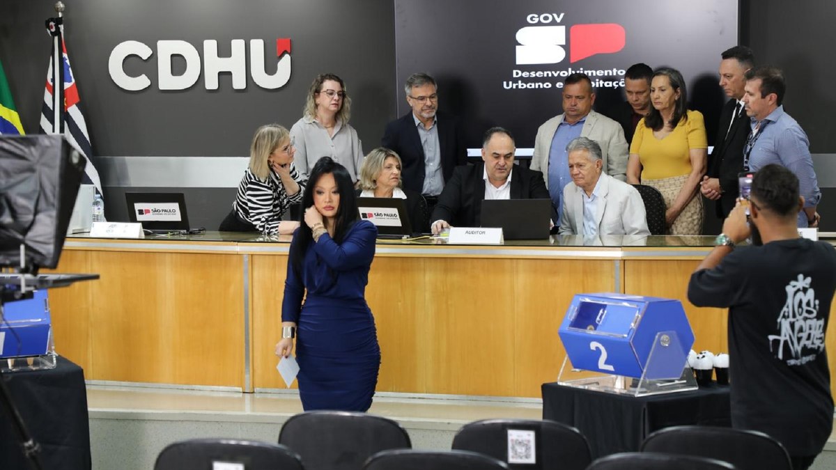 Sorteio contou com a presença do executivo e do legislativo municipal Sorteio contou com a presença do executivo e do legislativo municipal