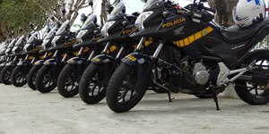 Jovem tenta furtar moto da PRF para "farmar aura" e é preso