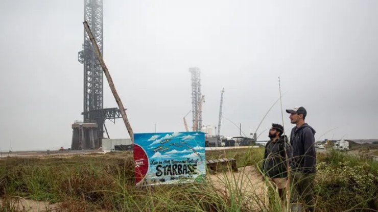 Moradores%20aprovam%20cria%C3%A7%C3%A3o%20da%20cidade%20%22SpaceX%22%20nos%20EUA