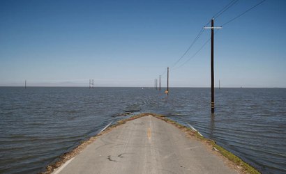 Lago ressurge 130 anos depois e inunda fazendas nos Estados Unidos; veja