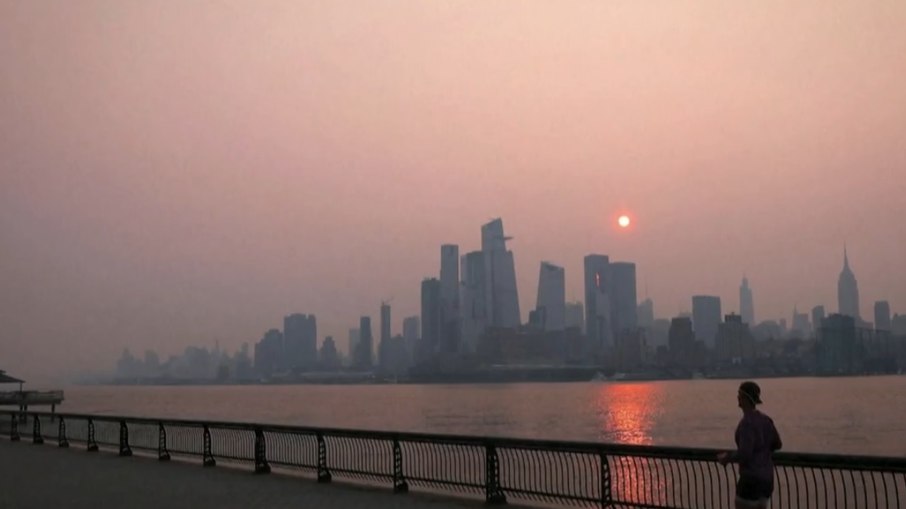 Fumaça de incêndios no Canadá atinge Nova York