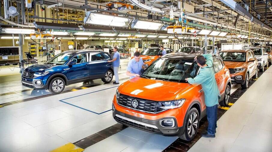 Fábrica da VW no Paraná, onde é montado o utilitário esportivo T-Cross,  o atual líder de vendas do segmento