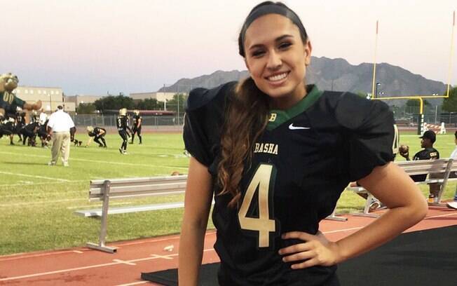 Becca Longo pode ser a primeira mulher a jogar na NFL