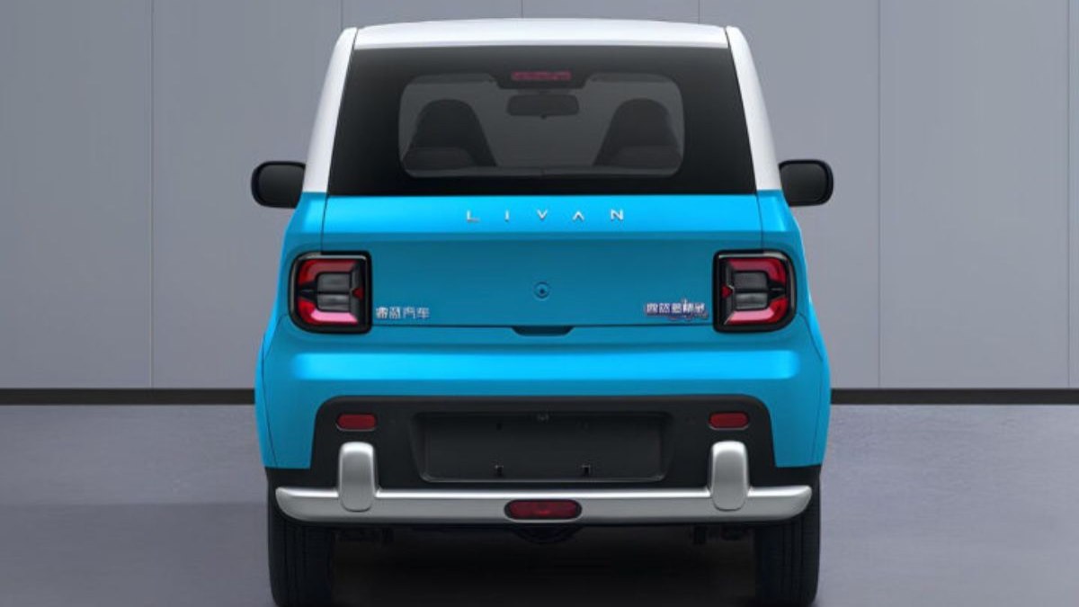 Traseira do Livan Smurf EV