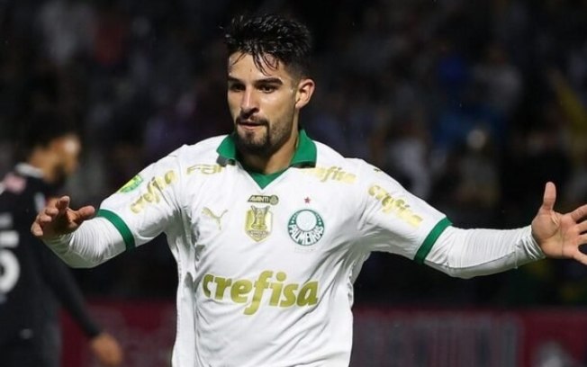 Flaco López anota o gol do triunfo do Palmeiras em Bragança Paulista