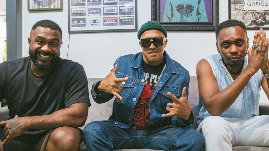 Mano Brown recebe Baco Exu do Blues e Rincon Sapiência em podcast