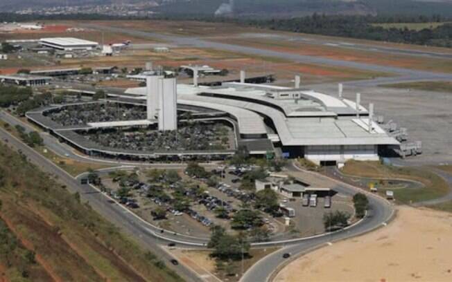 Pouso ocorreu no aeroporto dos Confins, em Minas Gerais