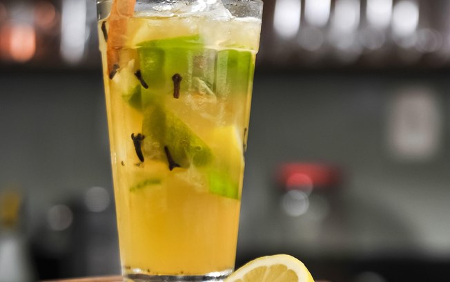 Dia da cachaça: 10 receitas de drinks para fazer em casa