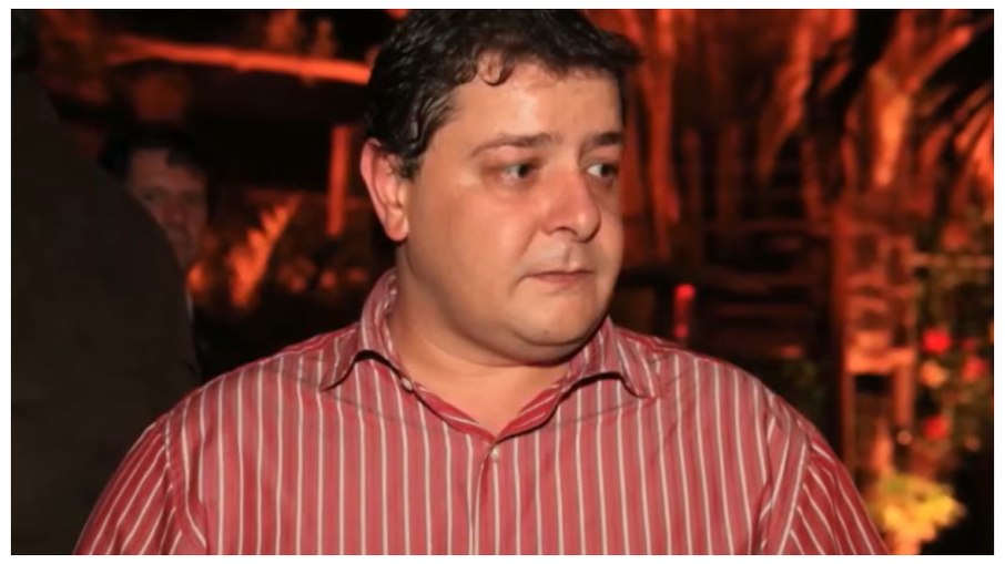 Lulinha é filho do presidente Luiz Inácio Lula da Silva com a ex-primeira-dama Marisa Letícia Lula da Silva Lulinha é filho do presidente Luiz Inácio Lula da Silva com a ex-primeira-dama Marisa Letícia Lula da Silva