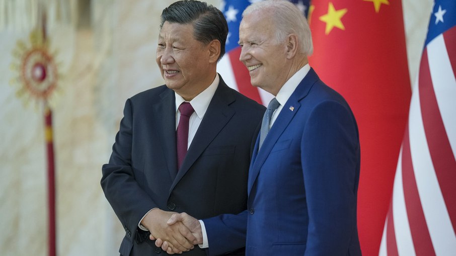 Biden e Xi Jinping se encontraram em Bali nesta segunda-feira (14)