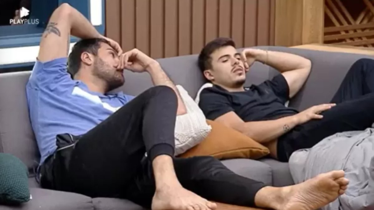 Thomaz criticou Deolane e Pétala Bezerra para Shayan