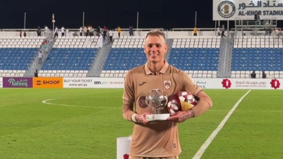 Roger Guedes seguirá no Al-Rayann até junho de 2027