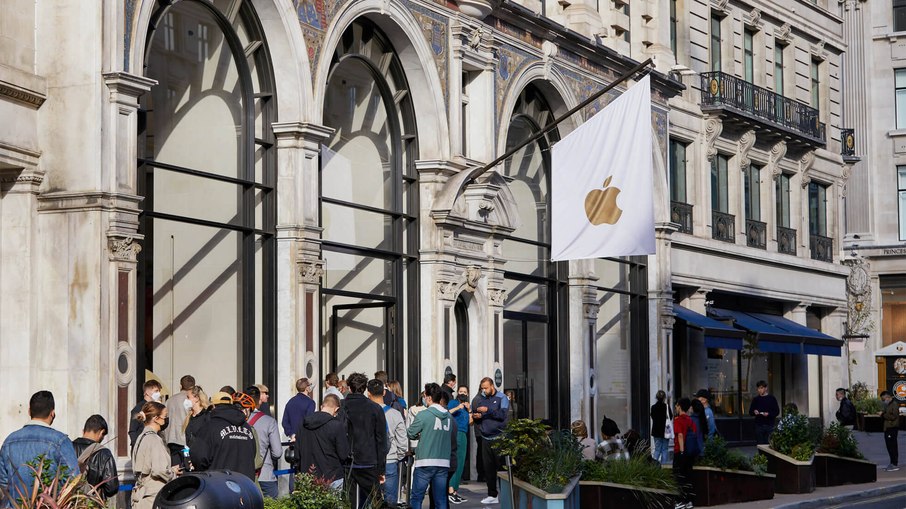 Fachada da loja da Apple em Londres