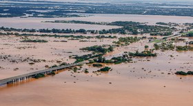 Enchentes deslocam mais de 700 no Uruguai