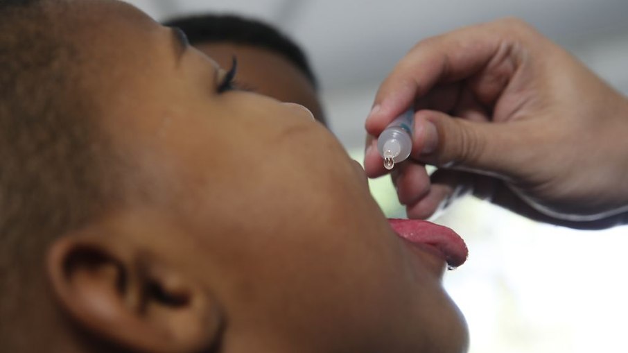 Ministério da Saúde informou que não há registro de circulação viral de poliomielite no Brasil