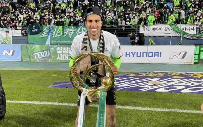 Gustagol é bicampeão da K-League com o Jeonbuk e vive excelente fase na Coreia do Sul