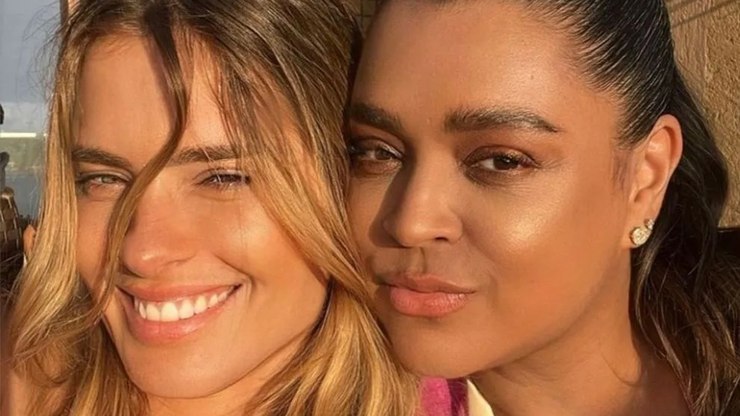 Carolina Dieckmmann homenageia Preta Gil e relembra conversa com a cantora